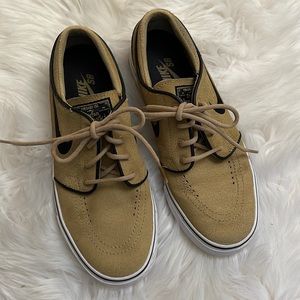 Nike SB Zoom Stefan Janoski Suede women size 5.5 Leather